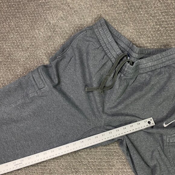 Nike Cargo Sweatpants Men's Large Gray Sportswear Club Fleece Joggers 586385 071 - Picture 13 of 14
